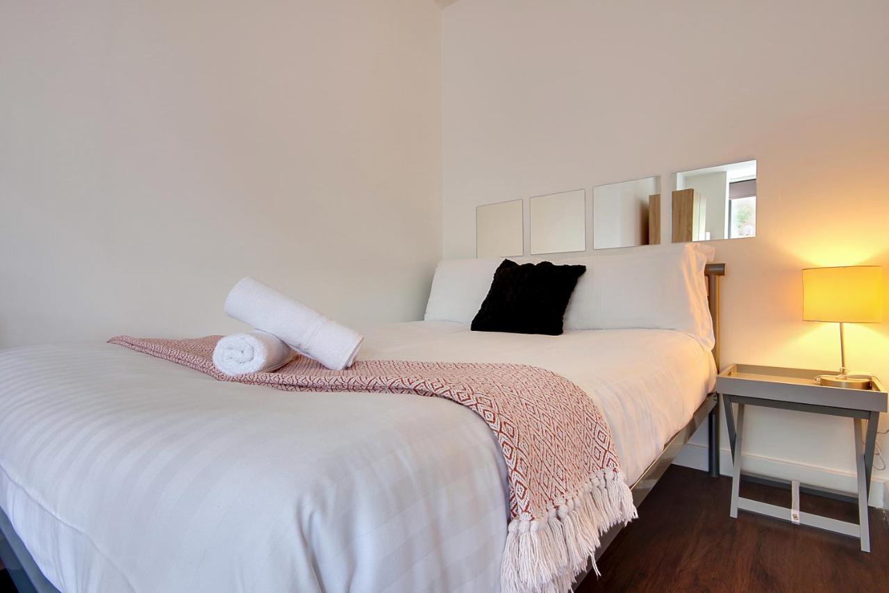 Hill House Holiday Apartments بورنماوث المظهر الخارجي الصورة