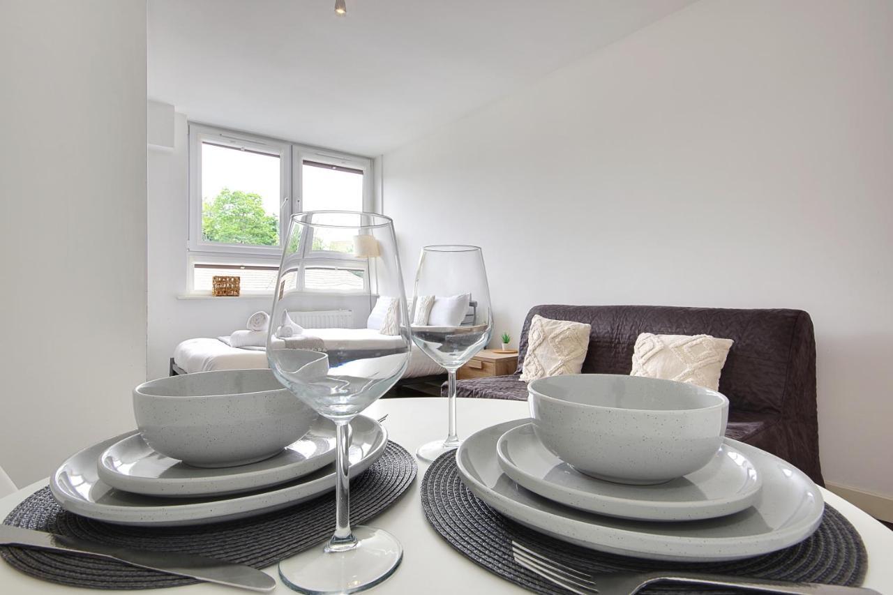 Hill House Holiday Apartments بورنماوث المظهر الخارجي الصورة